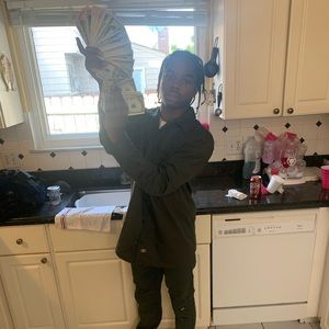 Meet your Posher, Amari